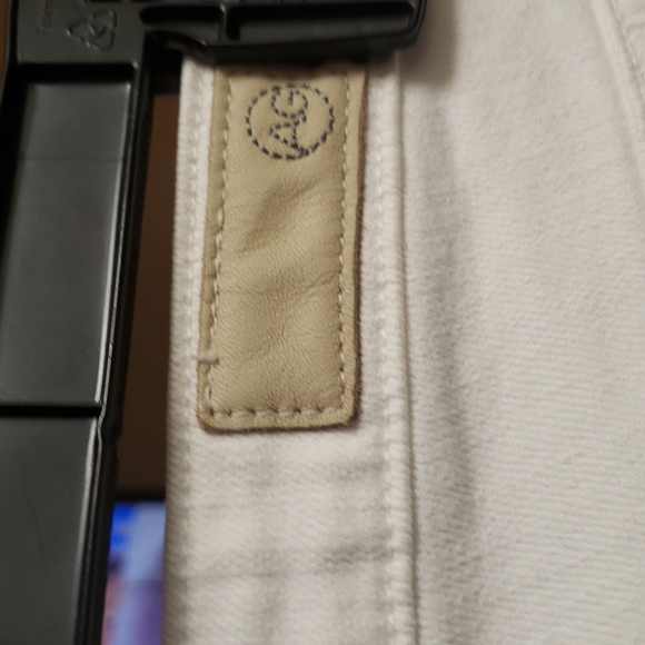 🌟White AG jeans🌟 Isabelle high rise straight leg ankle - Picture 4 of 11